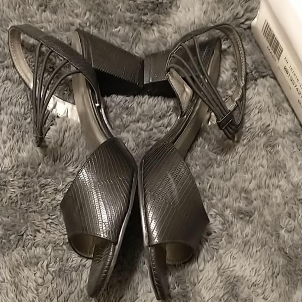 Angel Steps Black Textured Peep Toe Sandals! - Picture 6 of 13